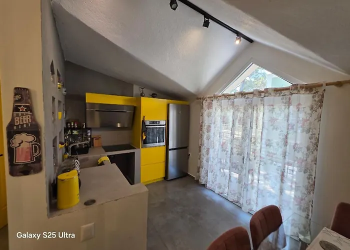 Domin Apartment, Golem, Durres * Golem (Tirana)