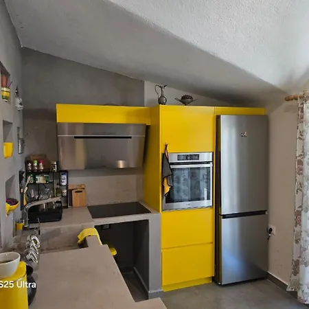 Domin Apartment, Golem, Durres شقة