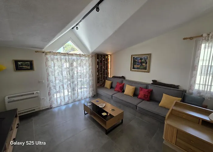 Domin Apartment, Golem, Durres شقة غوليم
