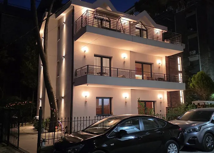 Domin Apartment, Golem, Durres شقة *